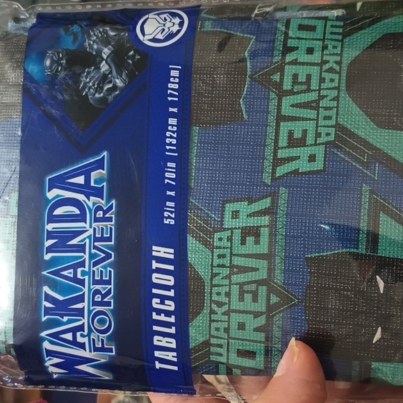 Marvel'S Black Panther Wakanda Forever Tablecloth - Picture 3 of 4